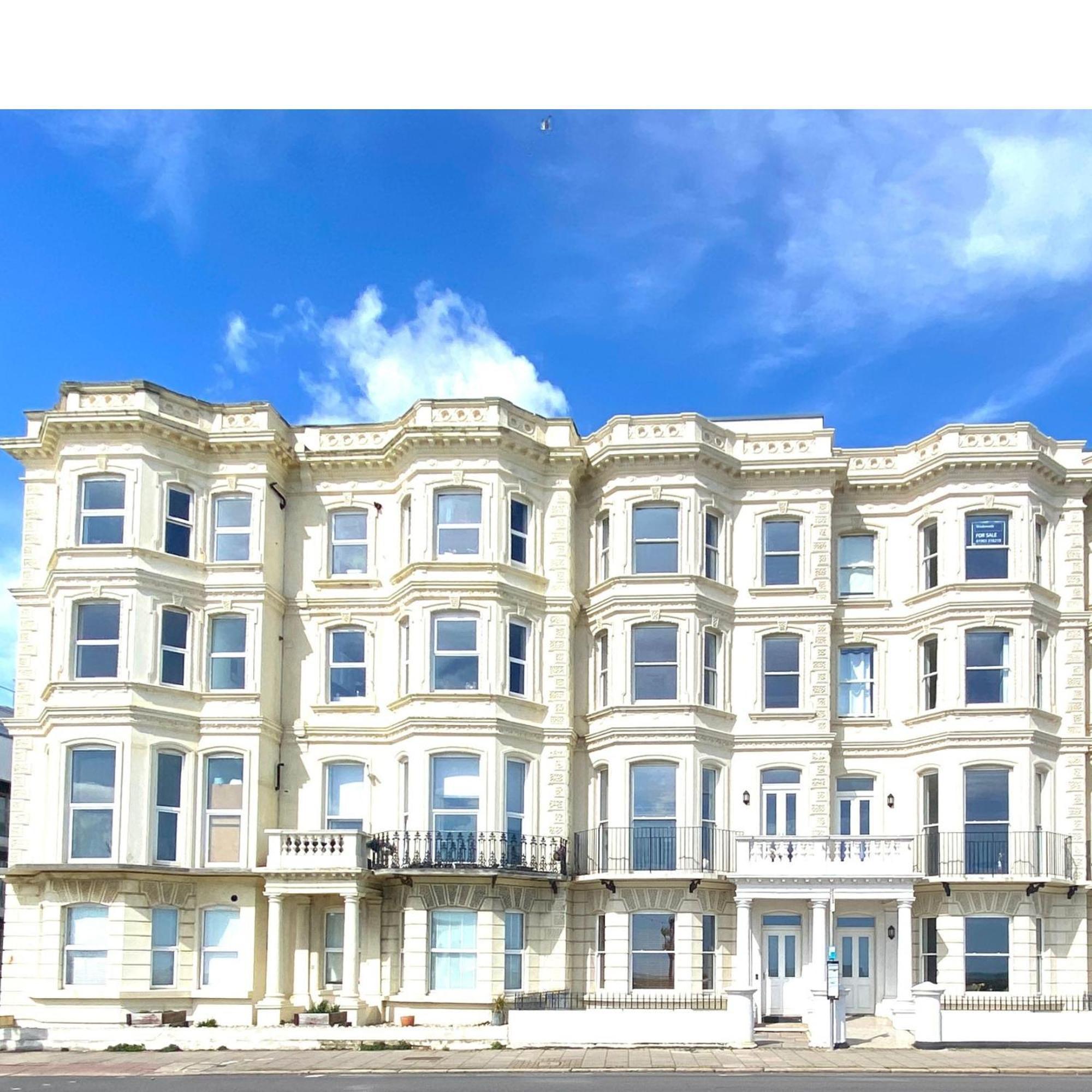 Stunning 2 Bed Apartment Sea Views And Parking Worthing Eksteriør billede