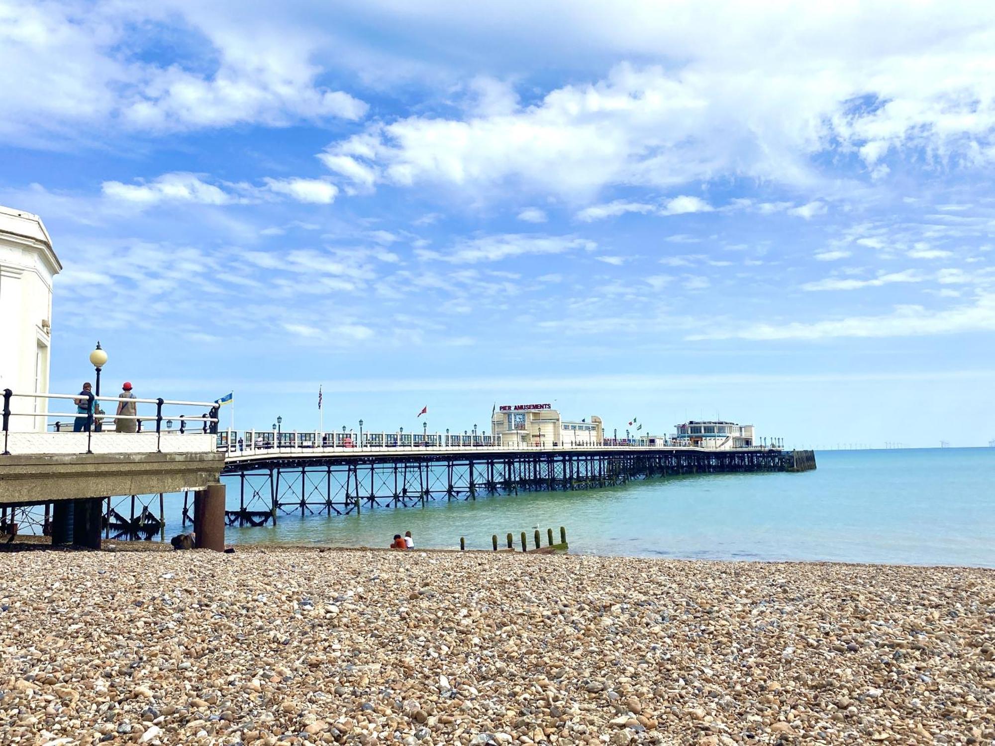 Stunning 2 Bed Apartment Sea Views And Parking Worthing Eksteriør billede